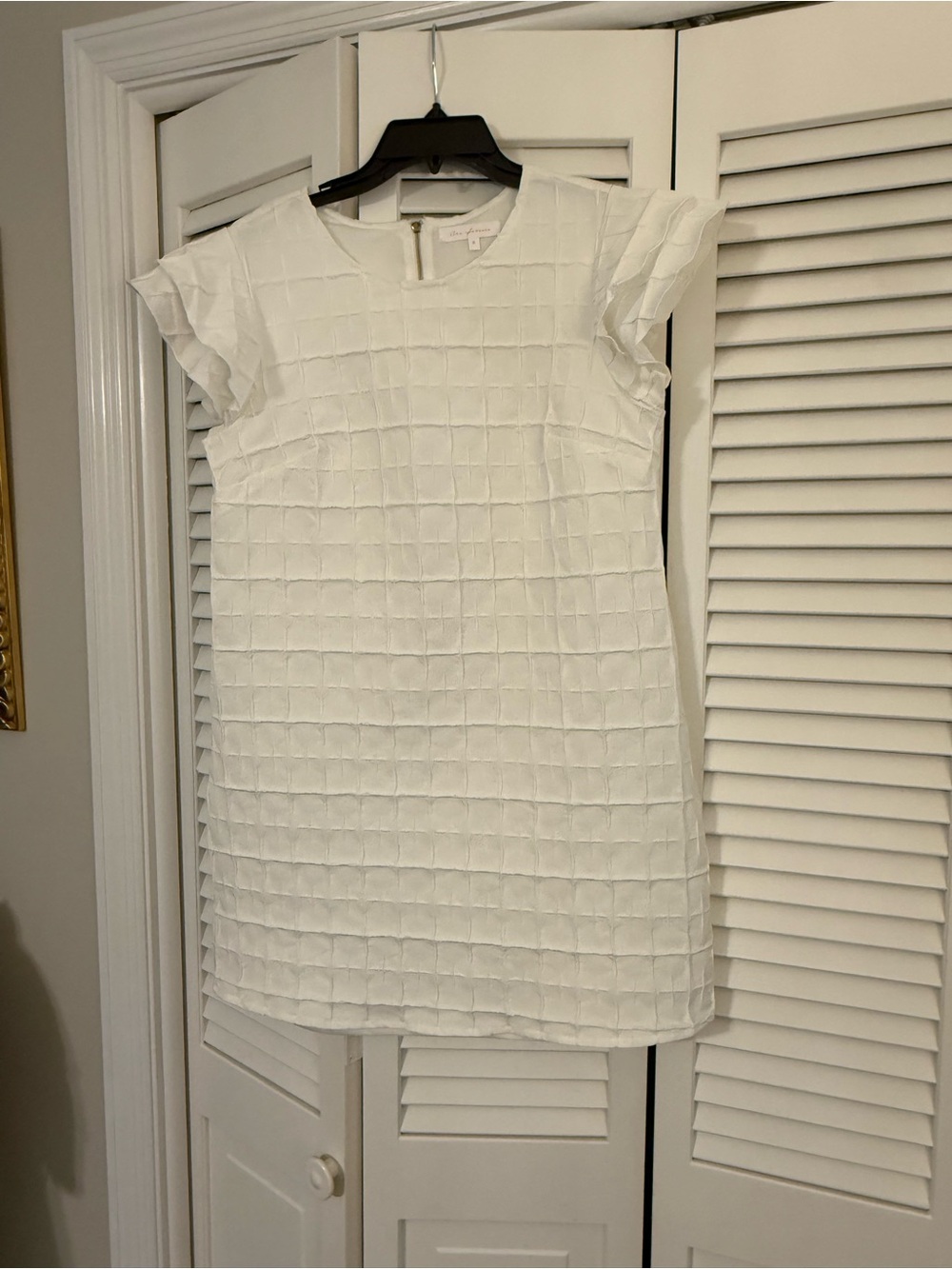 Women's White Textured Shift Dress - Picture 2 of 2